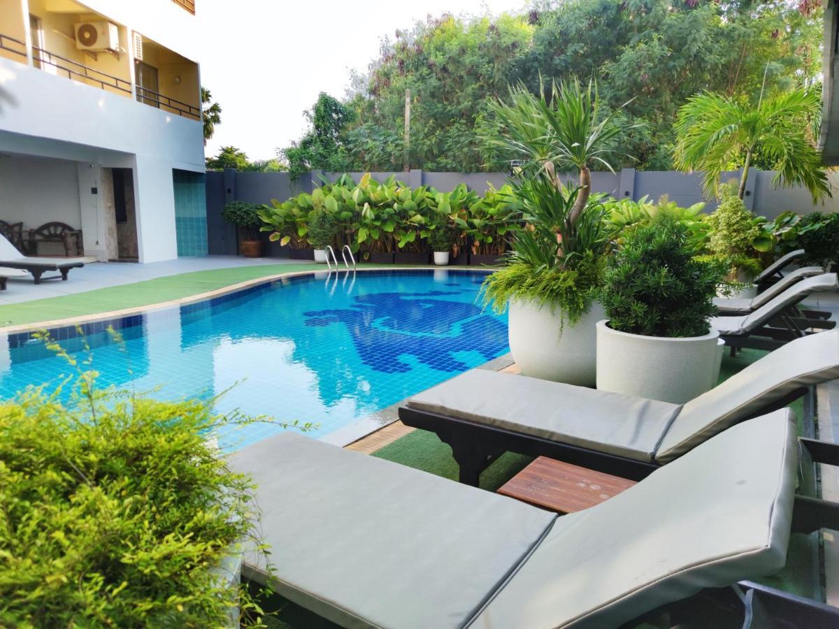 The Chanthong Residence And Hotel Pattaya Exterior photo