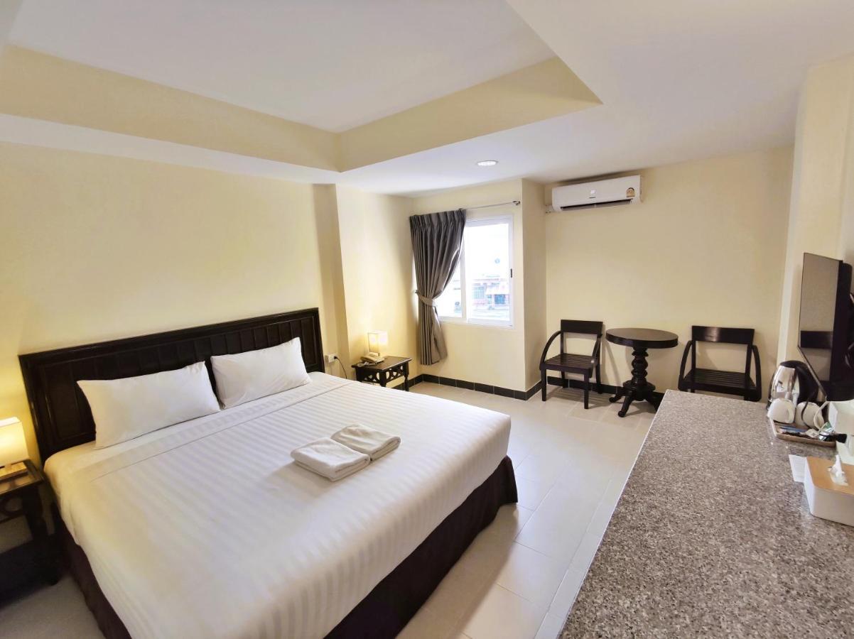 The Chanthong Residence And Hotel Pattaya Exterior photo